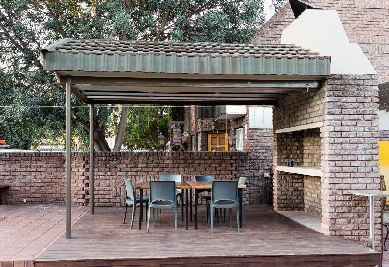 Kathu Gamagara Lodge Εξωτερικό φωτογραφία